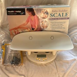 Preowned Healthometer baby/toddler scale. This was used twice. Converts to scale
